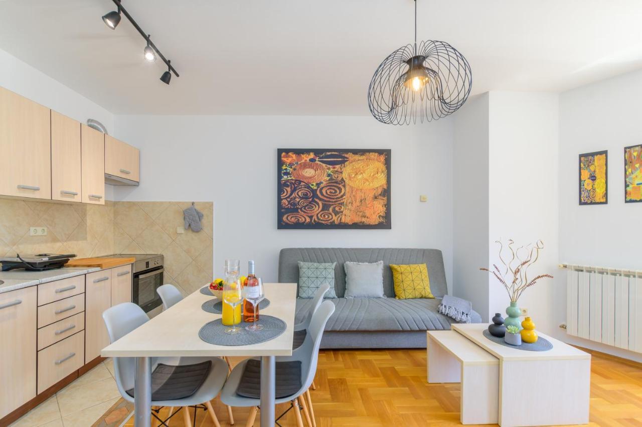 פולה Apartment Vita מראה חיצוני תמונה