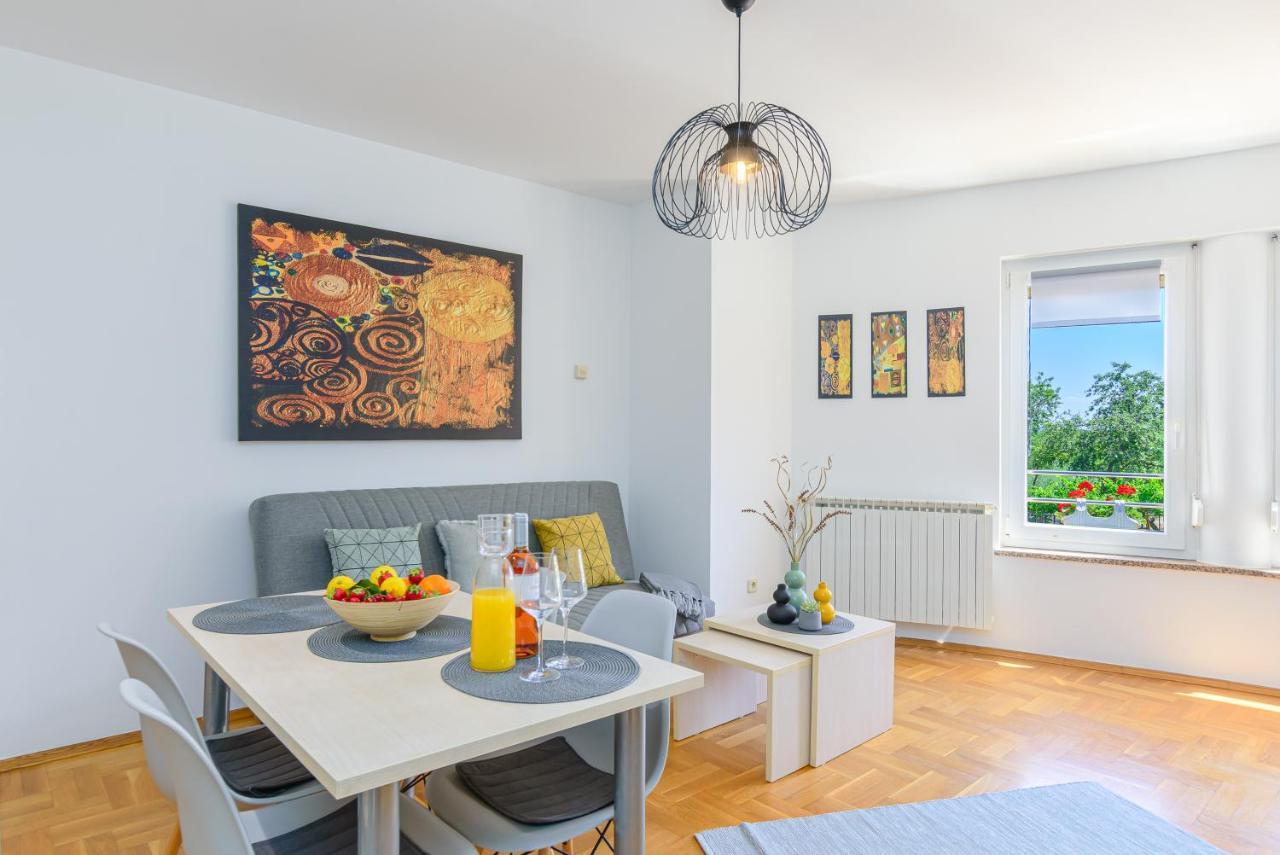 פולה Apartment Vita מראה חיצוני תמונה
