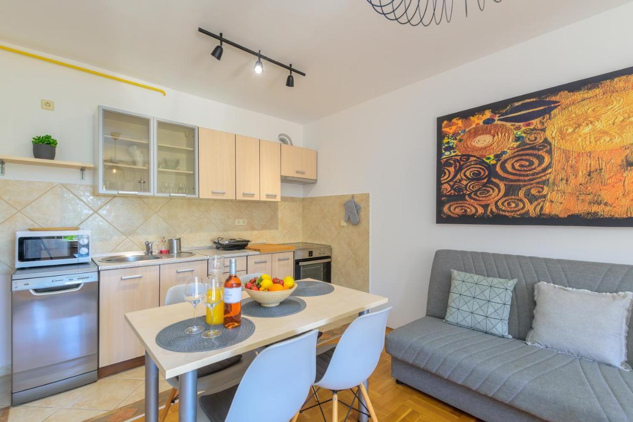 פולה Apartment Vita מראה חיצוני תמונה