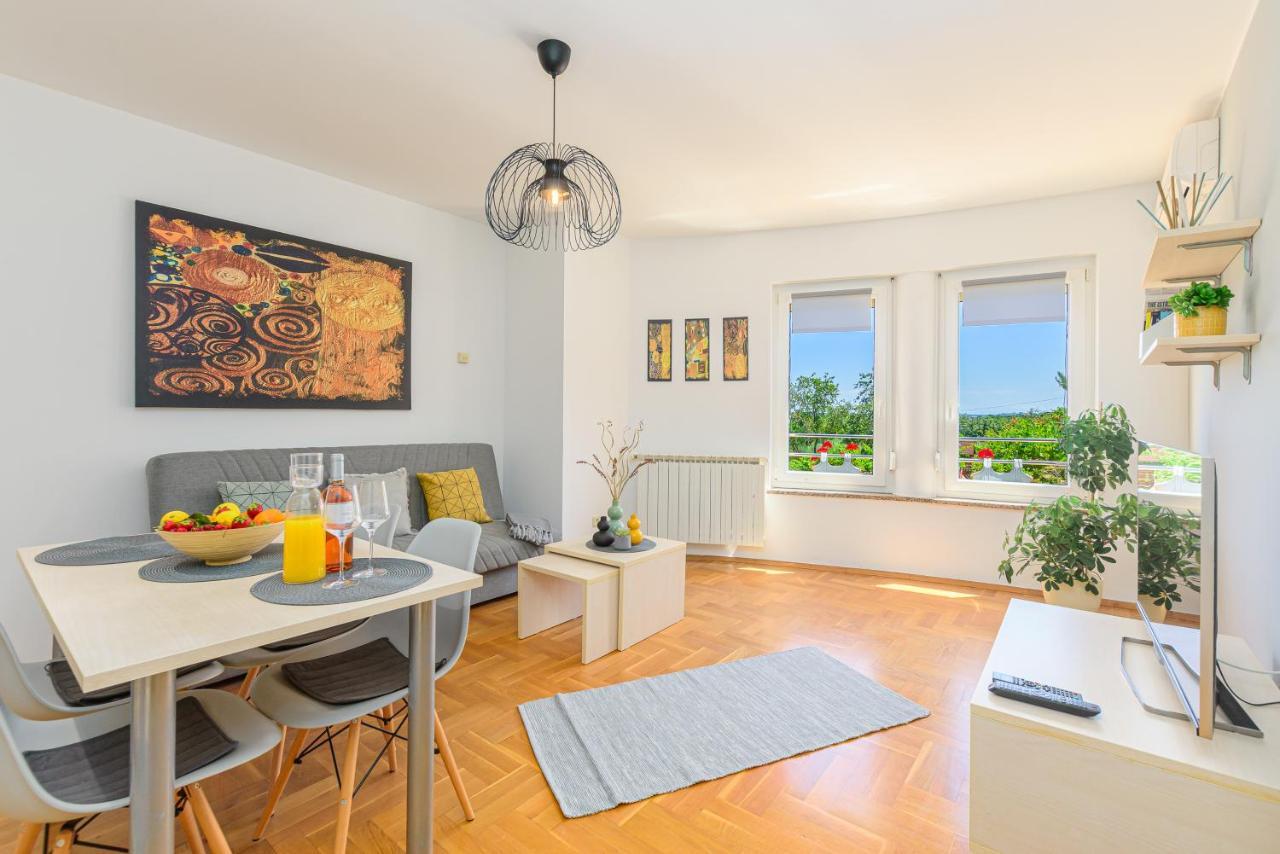 פולה Apartment Vita מראה חיצוני תמונה